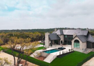 Why More Homeowners in San Antonio Are Making the Switch to Artificial Turf